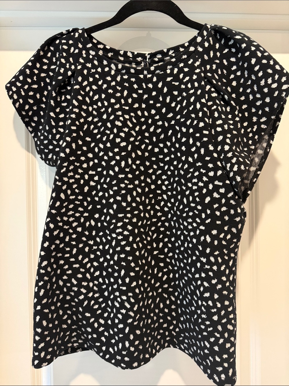 Ann TaylorBlack and White Dot Print Top Size Medium